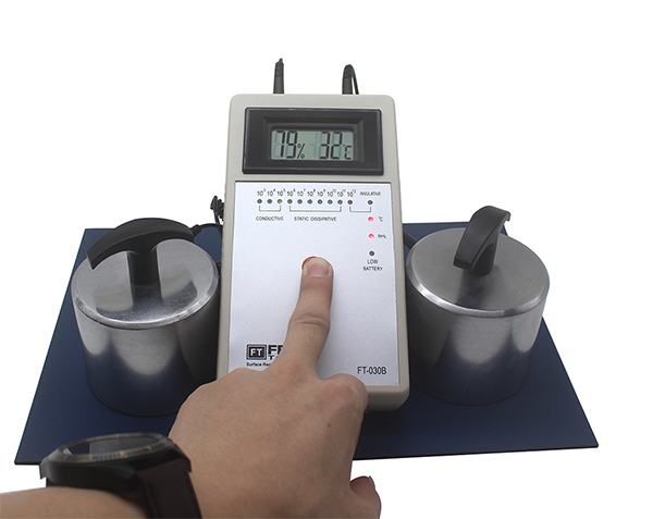重錘式數(shù)顯表面電阻測(cè)試儀FT-030B 重錘式數(shù)顯表面電阻測(cè)試儀FT-030B